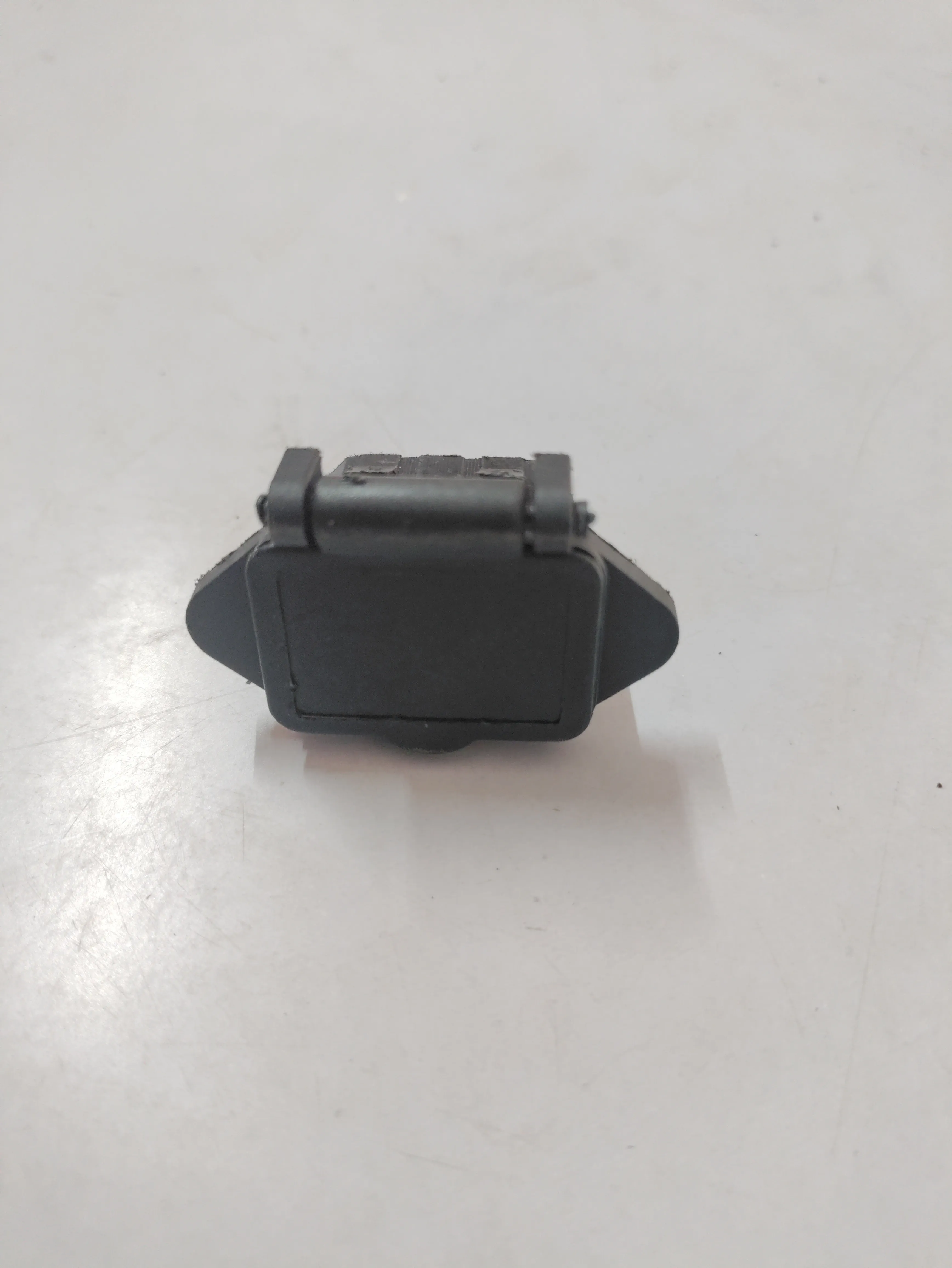 Preview Image 3 Battery Sprayer charging socket